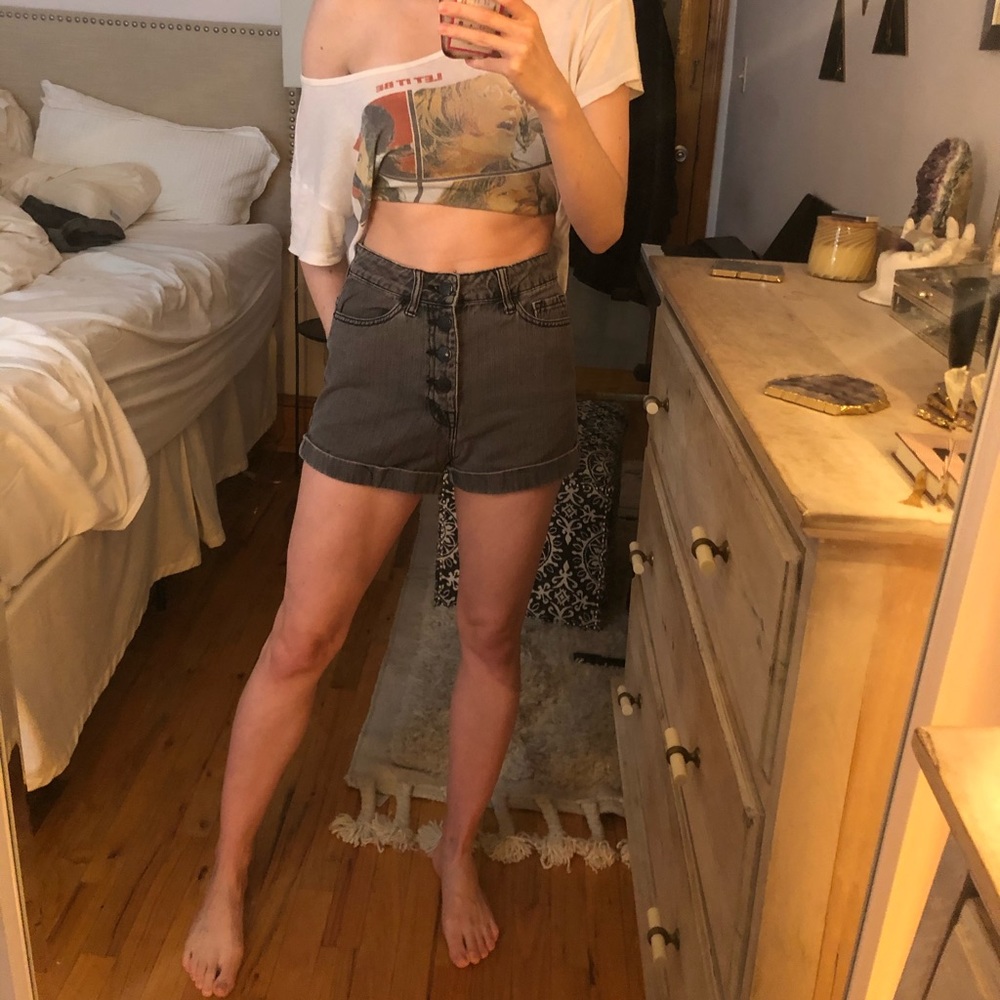 BDG Urban Outfitters High Rise Foxy Grey Shorts 25 - Picture 4 of 12
